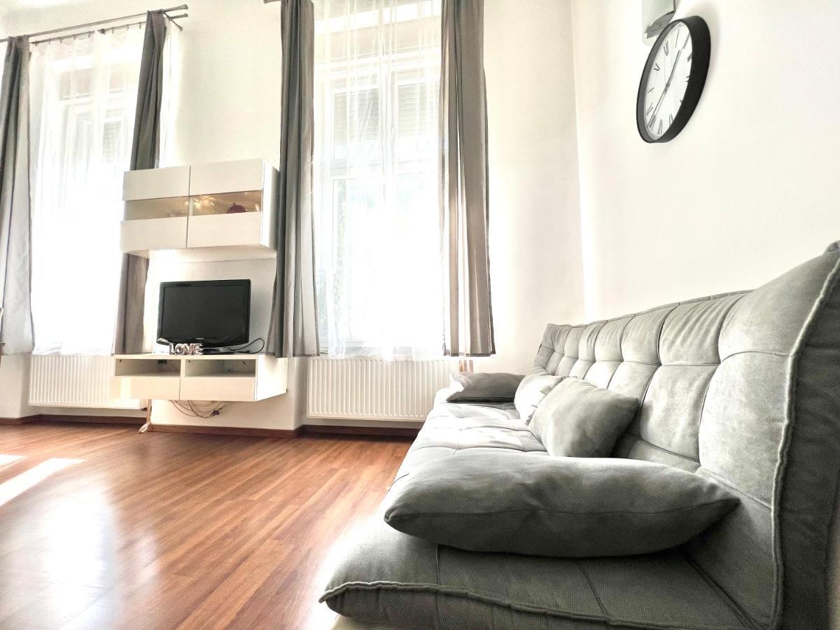 Ricky Apartment Budapeszt Zewnętrze zdjęcie